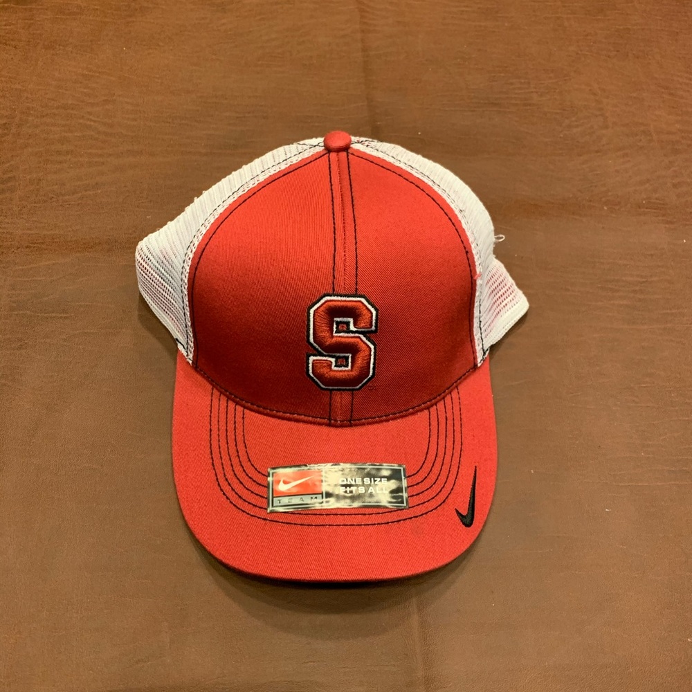 Brand new Nike Stanford Cardinal hat